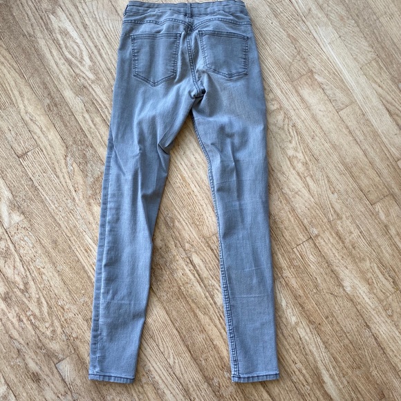 Grey jeans from h&m - Picture 2 of 3